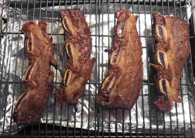 Cook Korean cookbook recipe for beef galbi or kalbi